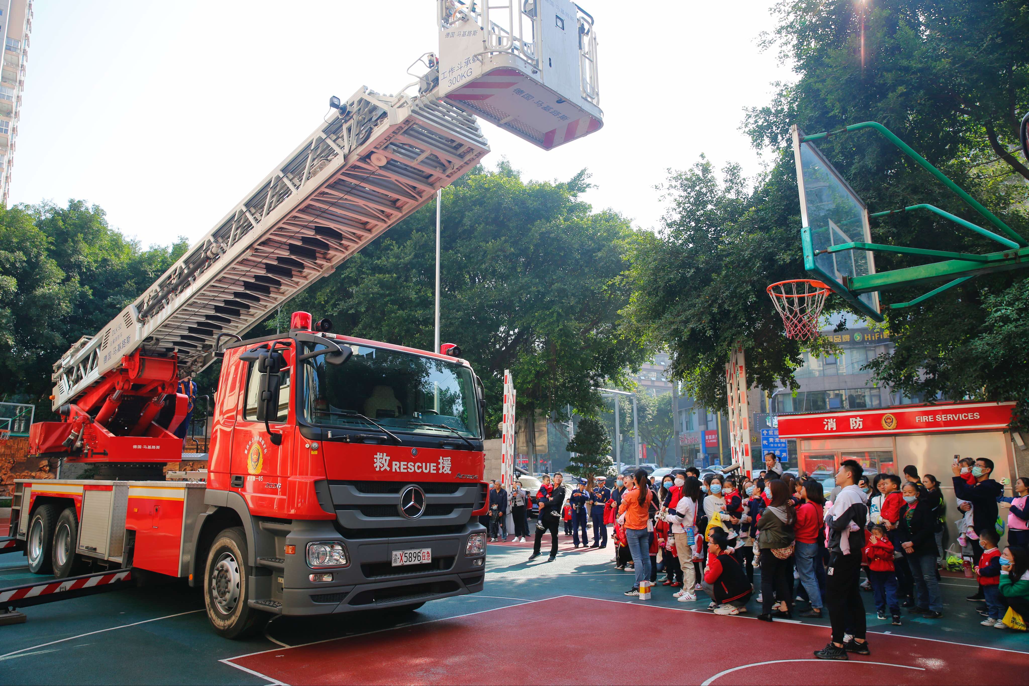 消防云梯车最高能到几楼_消防云梯一般能到几楼_消防云梯