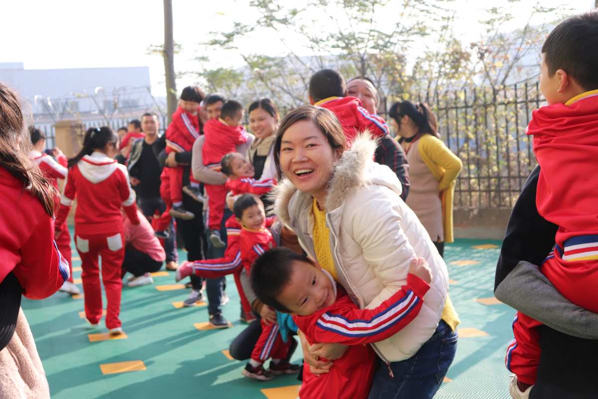 亲子律动园幼儿游戏有哪些_幼儿园亲子律动游戏_亲子律动园幼儿游戏视频