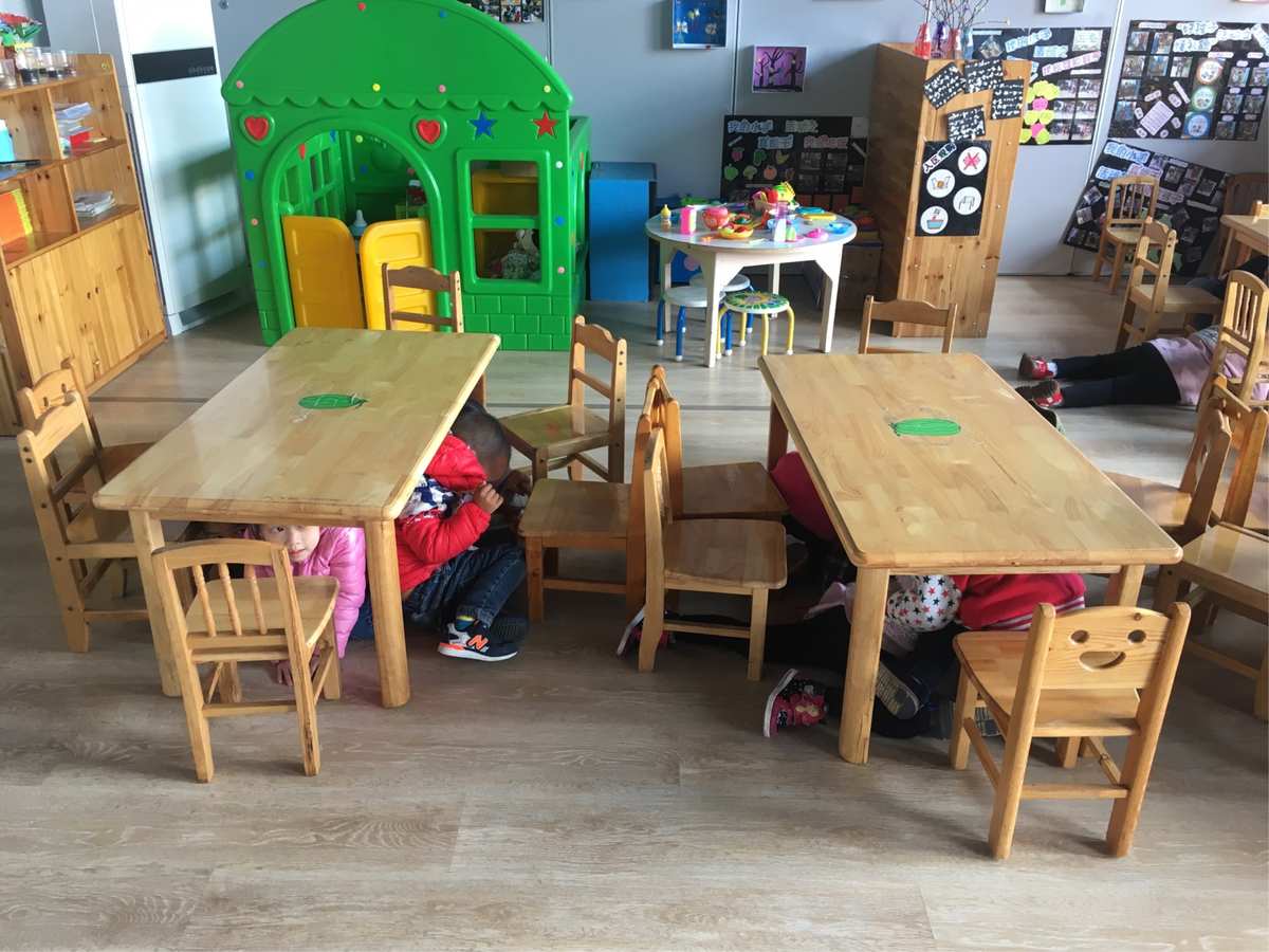 时候集体玩的小游戏_小时候集体游戏_集体小游戏大全