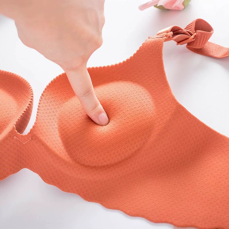 解开乳罩_美女的风骚乳罩解开性感图片_乳罩脱落