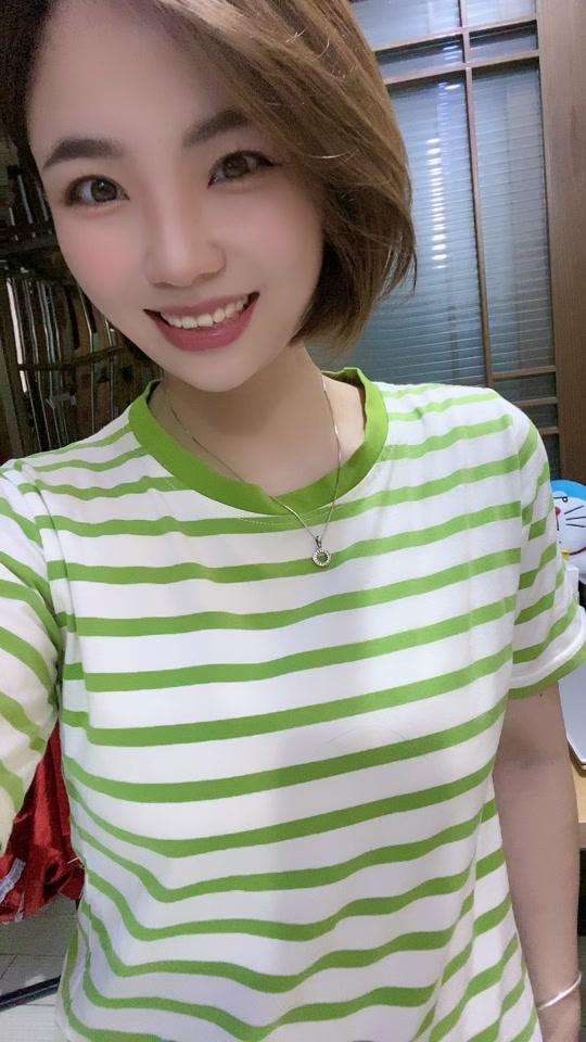 小莉:游戏界热门美女解说家 小莉:游戏界热门美女解说家