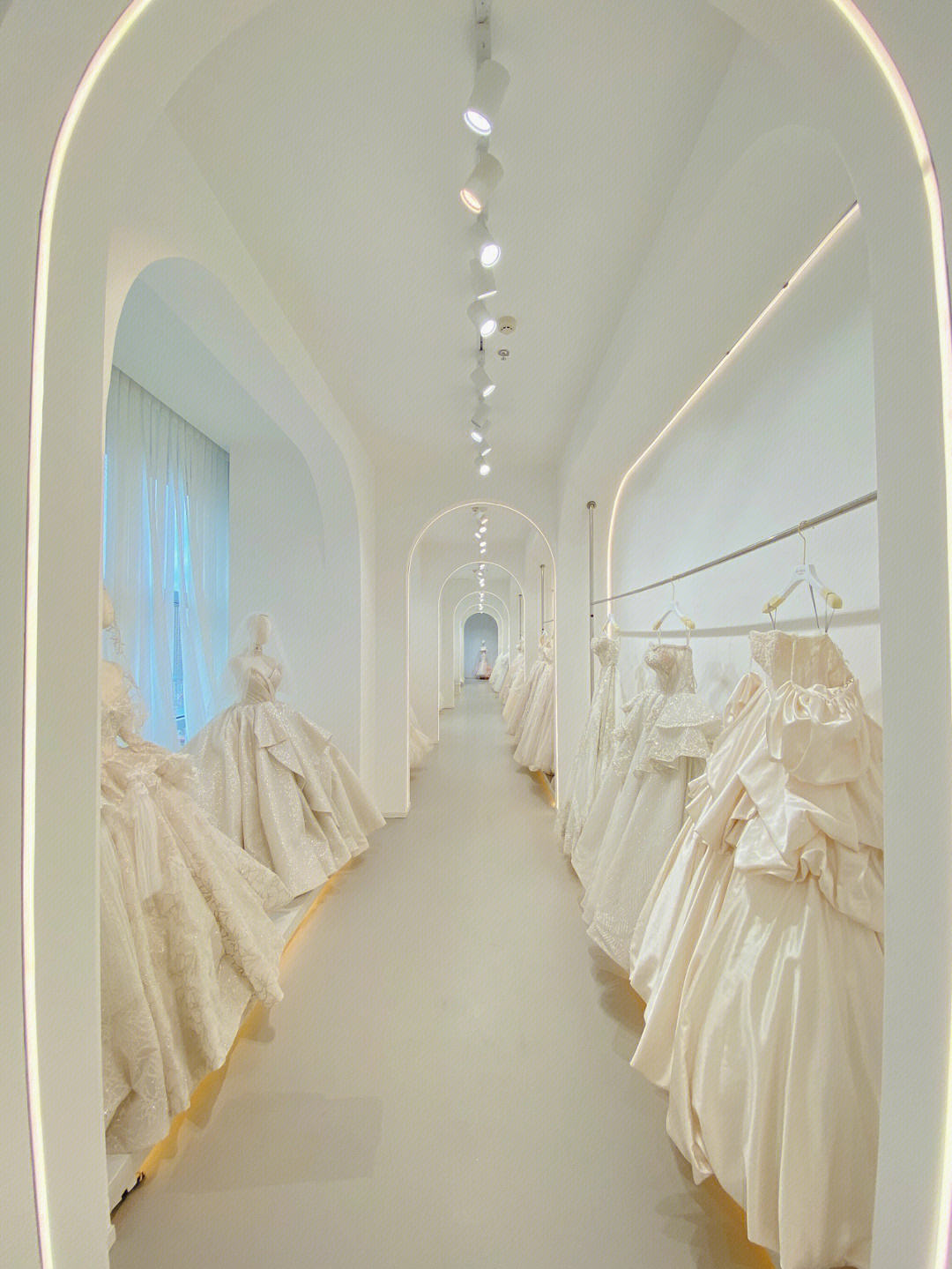 时尚婚纱专卖_时尚婚纱店_时尚婚纱店年入百万不是梦