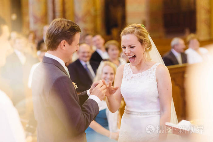婚礼拦门场的游戏有哪些_中式婚礼拦门游戏_婚礼拦门游戏