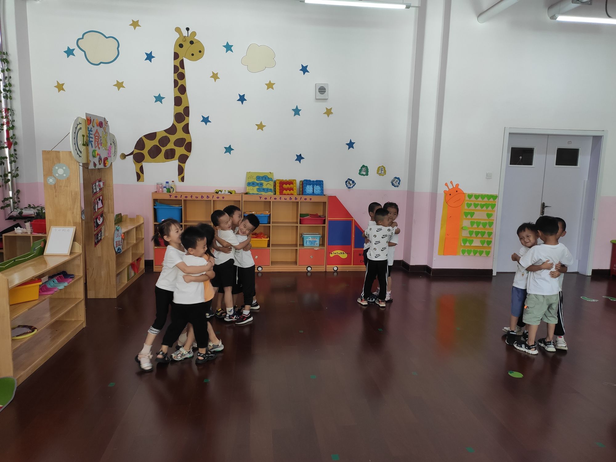 抱团打天下游戏配乐_抱团打天下是什么意思_抱团游戏配什么音乐