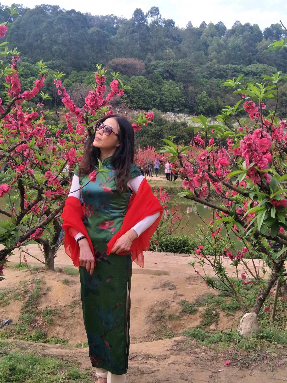 游戏踩踩踩_踩踏美女游戏在线观看_美女踩踏 游戏