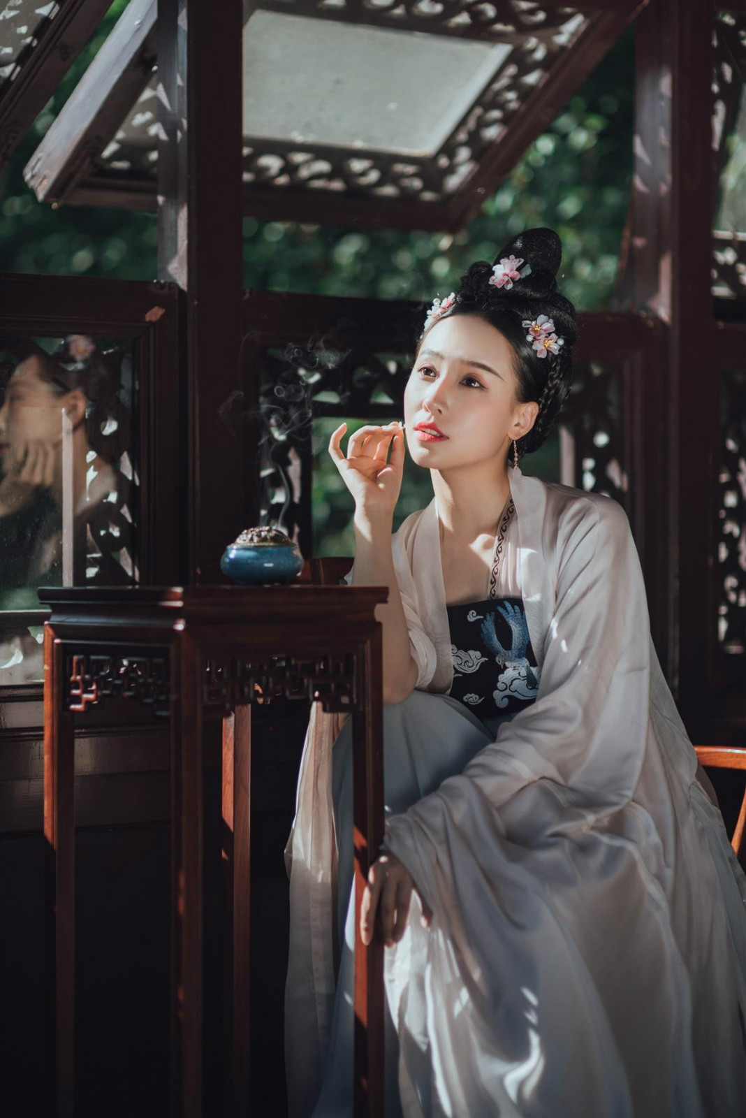 歌词酒家红蜡_歌词酒家的歌曲_酒家歌词