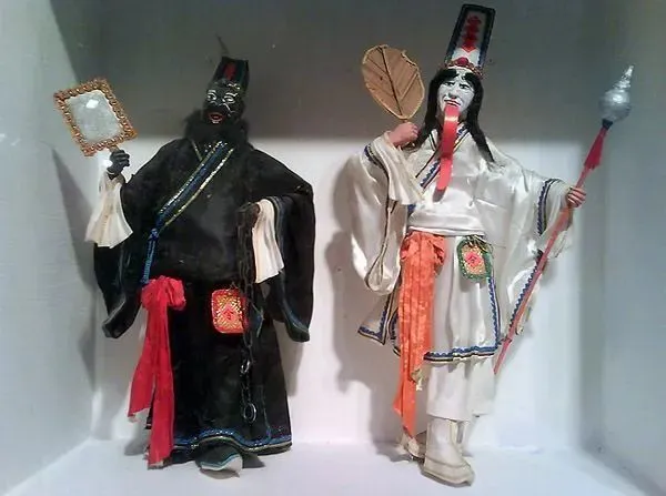 黑白无常的武器_黑白无常武器图片_黑白无常武器勾魂索