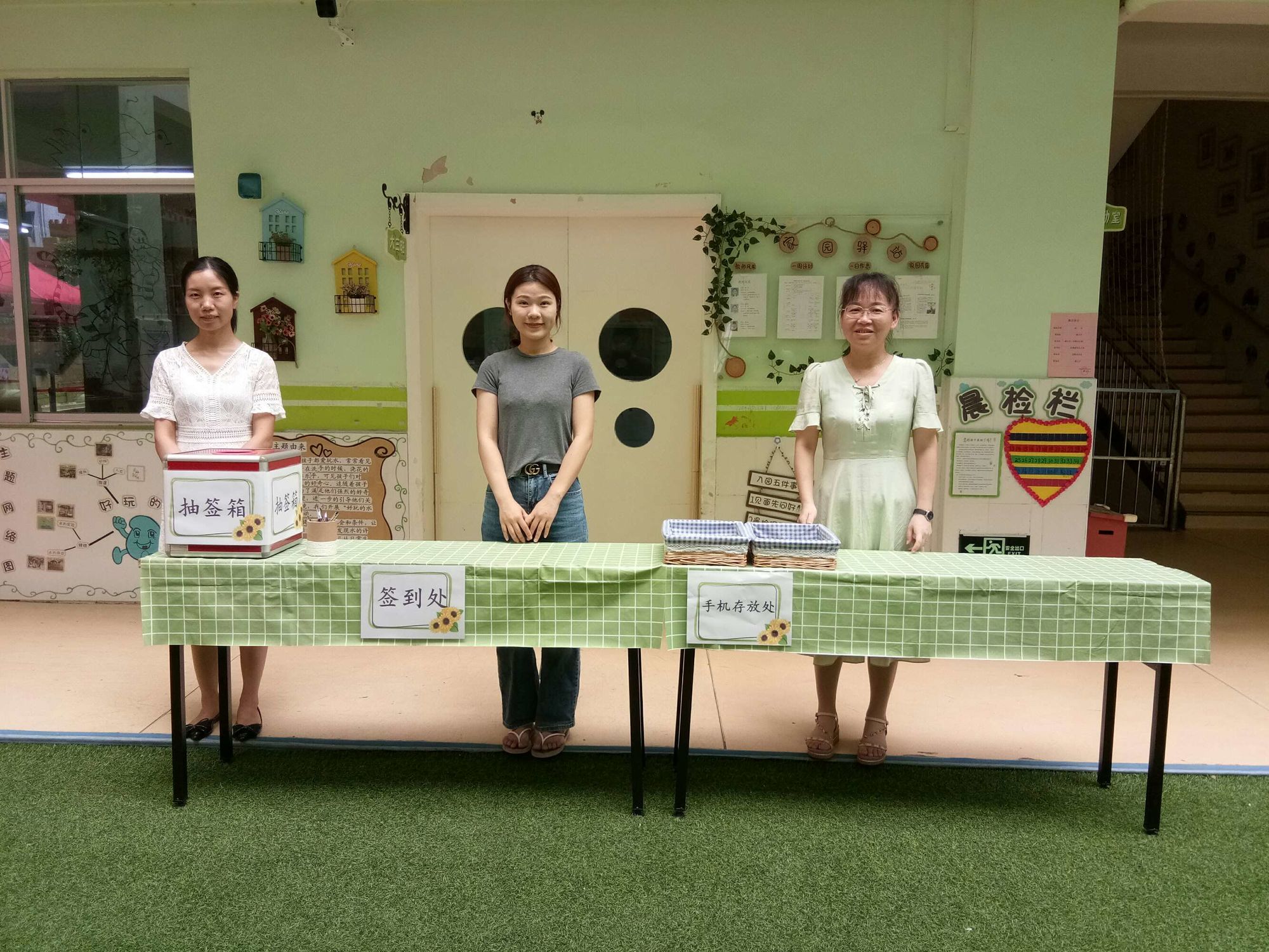 盖楼游戏第三届滨海国际(微)电影节:创意之战 盖楼游戏第三届滨海国际(微)电影节:创意之战