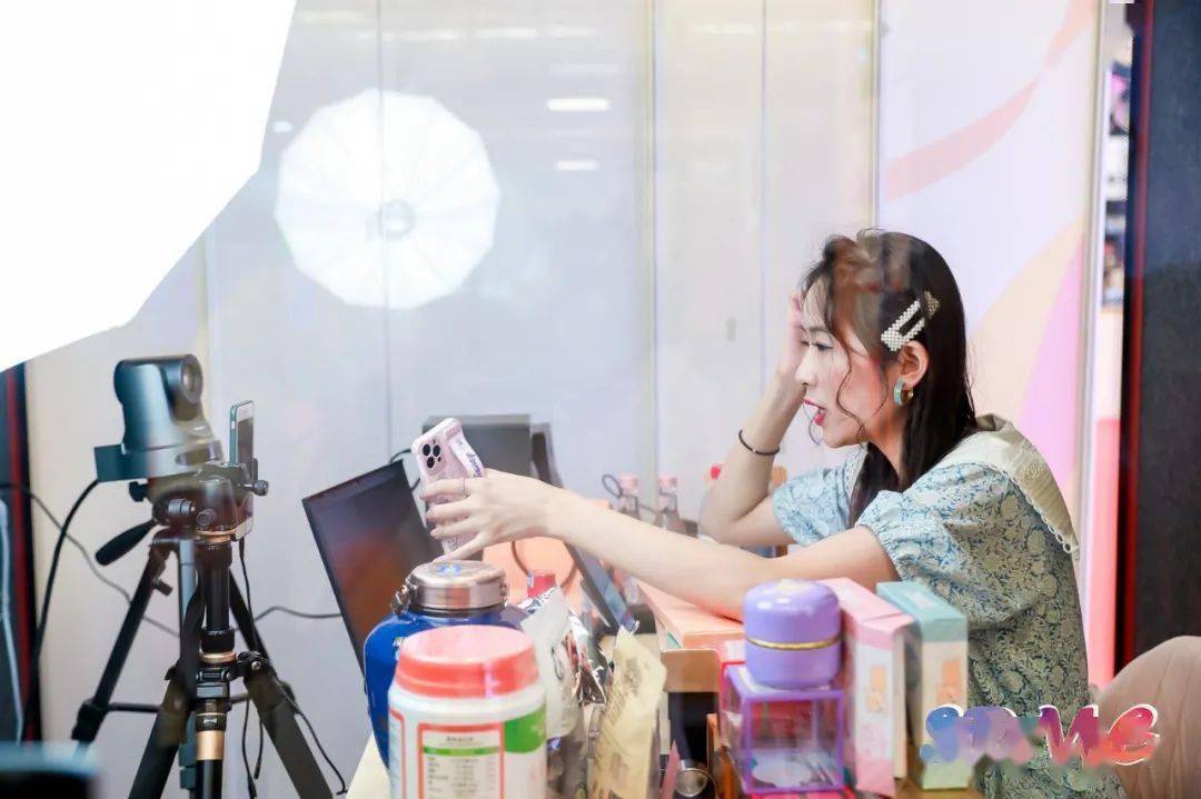 六间房直播大厅_六间房直播间app下载_六间房直播可以下载吗
