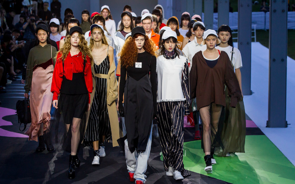 时尚的英文_时尚之星_时尚英文fashion