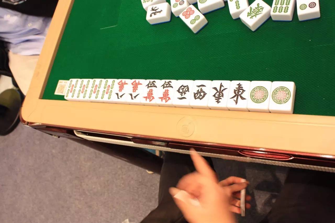 假装自己在打麻将图片_假装自己在打麻将图片_假装自己在打麻将图片