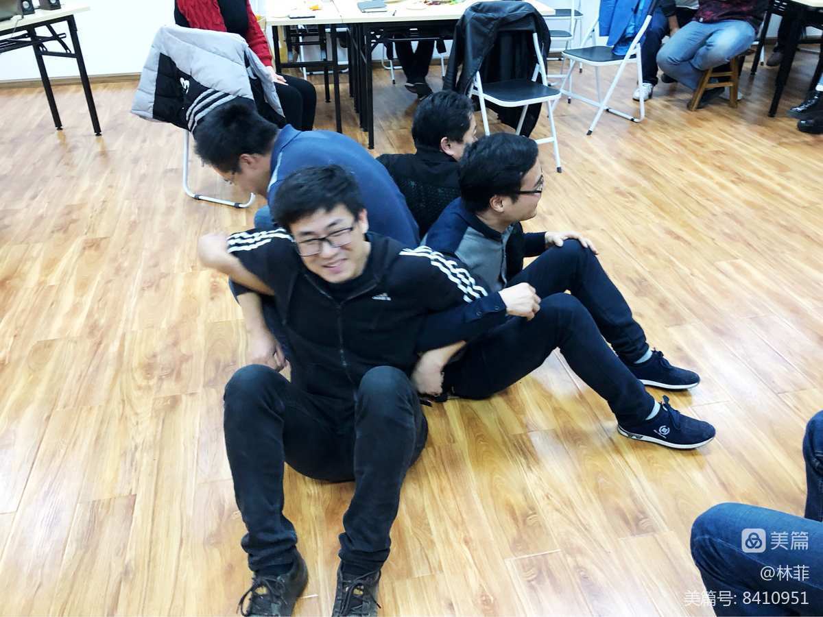冠军拿手机游戏叫什么_手机游戏拿冠军_冠军拿手机游戏怎么玩