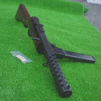 小兵枪带手机游戏叫什么_小兵枪带手机游戏怎么玩_手机游戏四个小兵带枪的