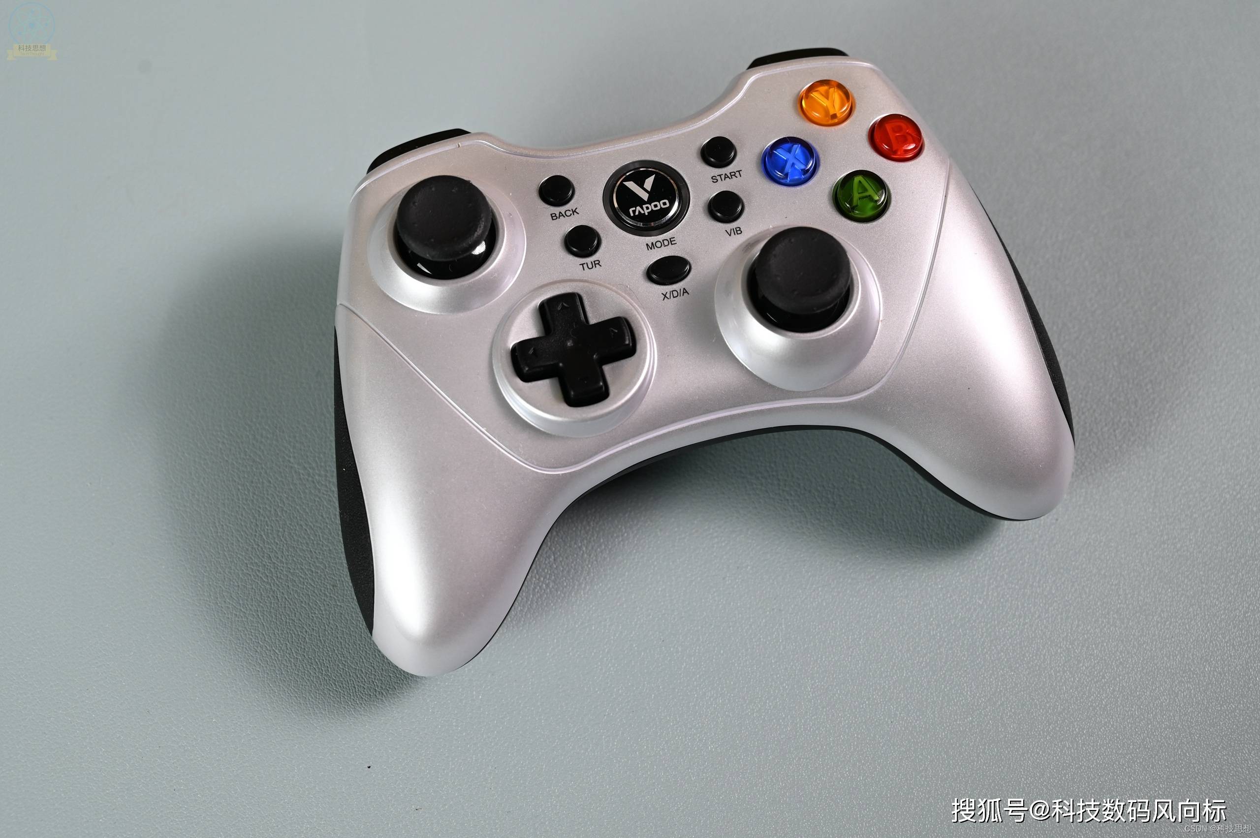 手机游戏手柄透明_ps4透明手柄_pro手柄透明