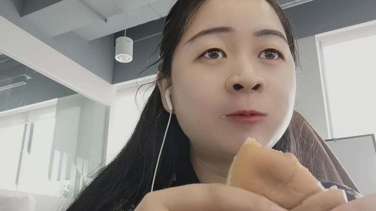 重庆美女玩手机游戏视频_重庆美女玩手机游戏视频_重庆美女玩手机游戏视频