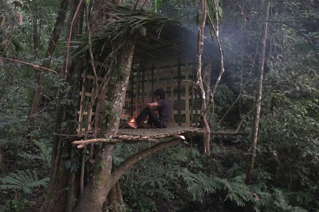 手机哪个生存游戏_好玩的生存手机游戏_好玩的末日生存手机游戏
