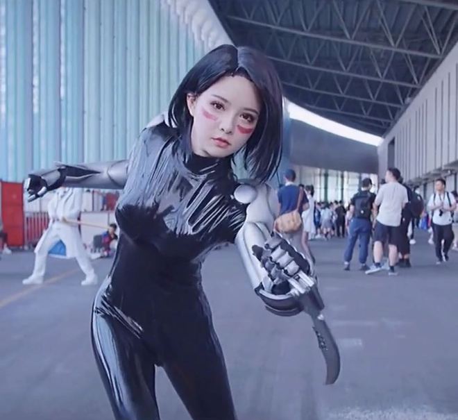 手机模仿游戏_模仿游戏手机免费观看_模仿手机游戏配音