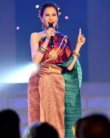 玛哈·扎克里·诗琳通_扎克科林斯视频_扎克shinade