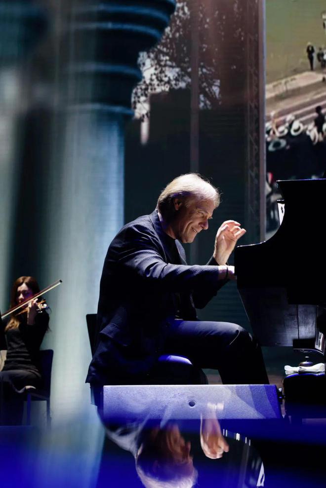 莱姆斯卢平是哪个学院的_莱姆斯卢平搞笑图片_莱姆斯·卢平