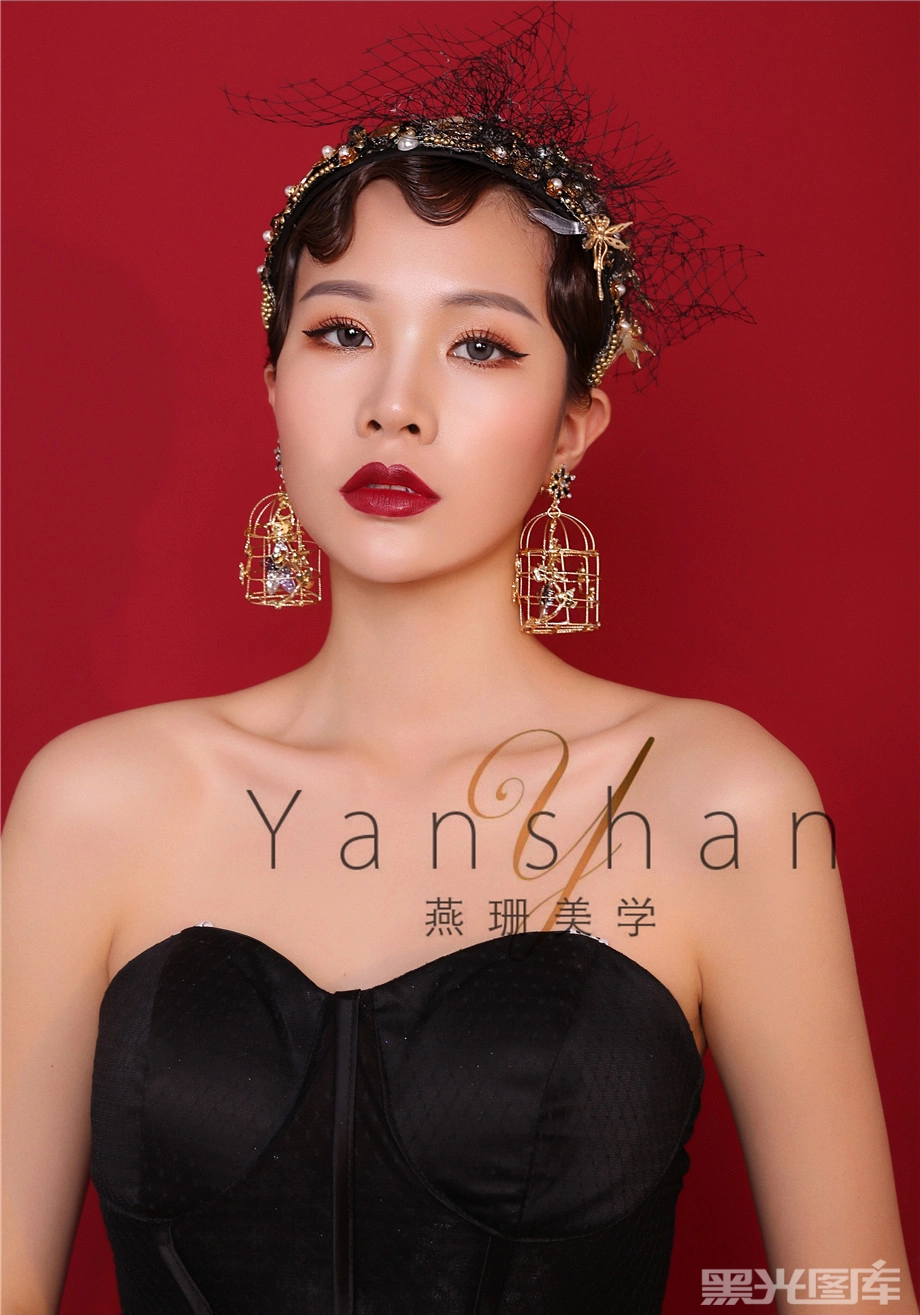 游戏化妆真人手机版_游戏化妆真人手机怎么弄_真人化妆游戏手机游戏