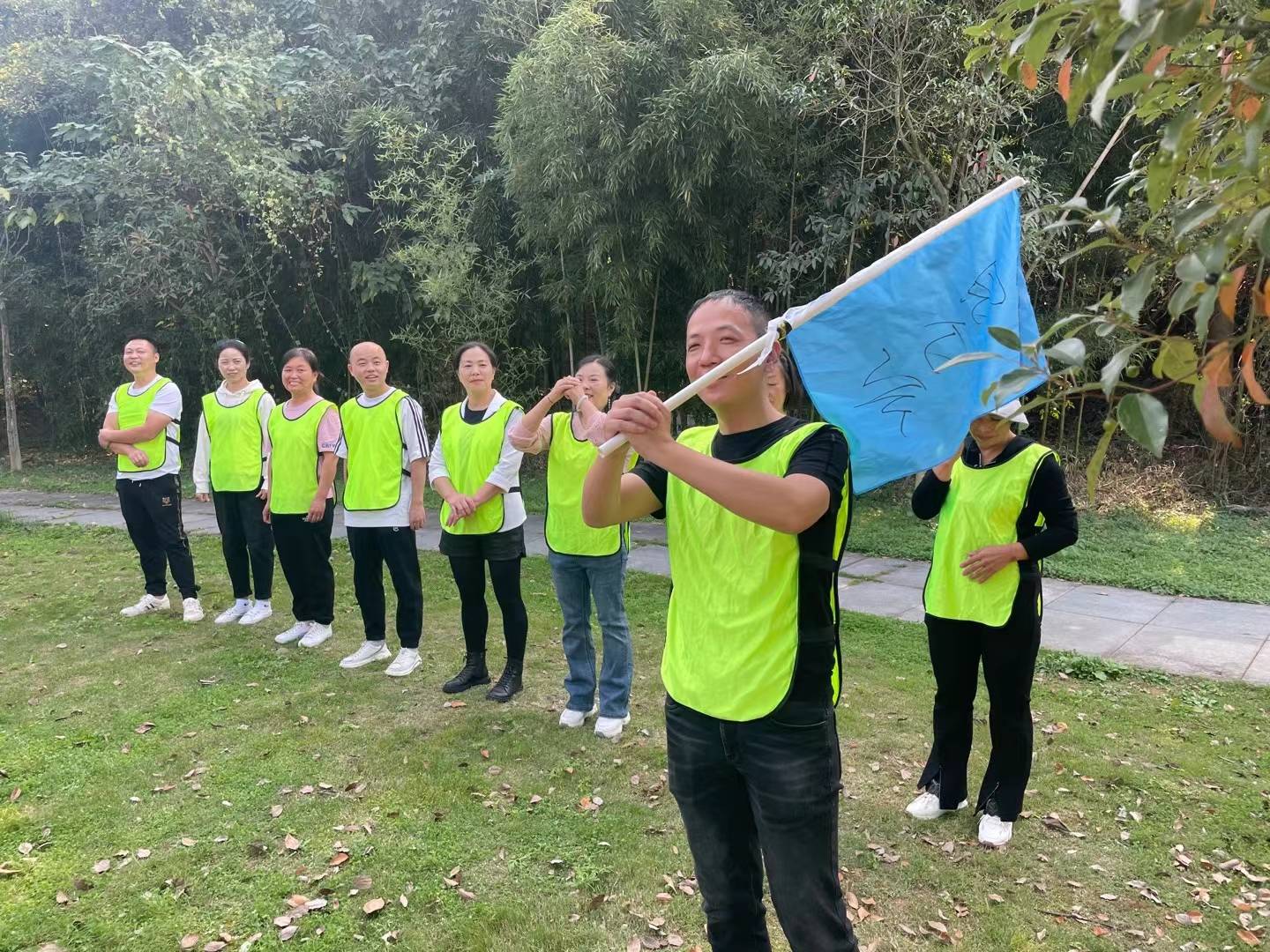 手机屏幕游戏图片_手机同屏幕游戏_手机屏游戏推荐