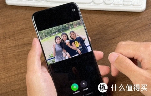 手机能拍游戏吗吗-手机拍照新玩法：轻松定格游戏精彩瞬间，你也能做到