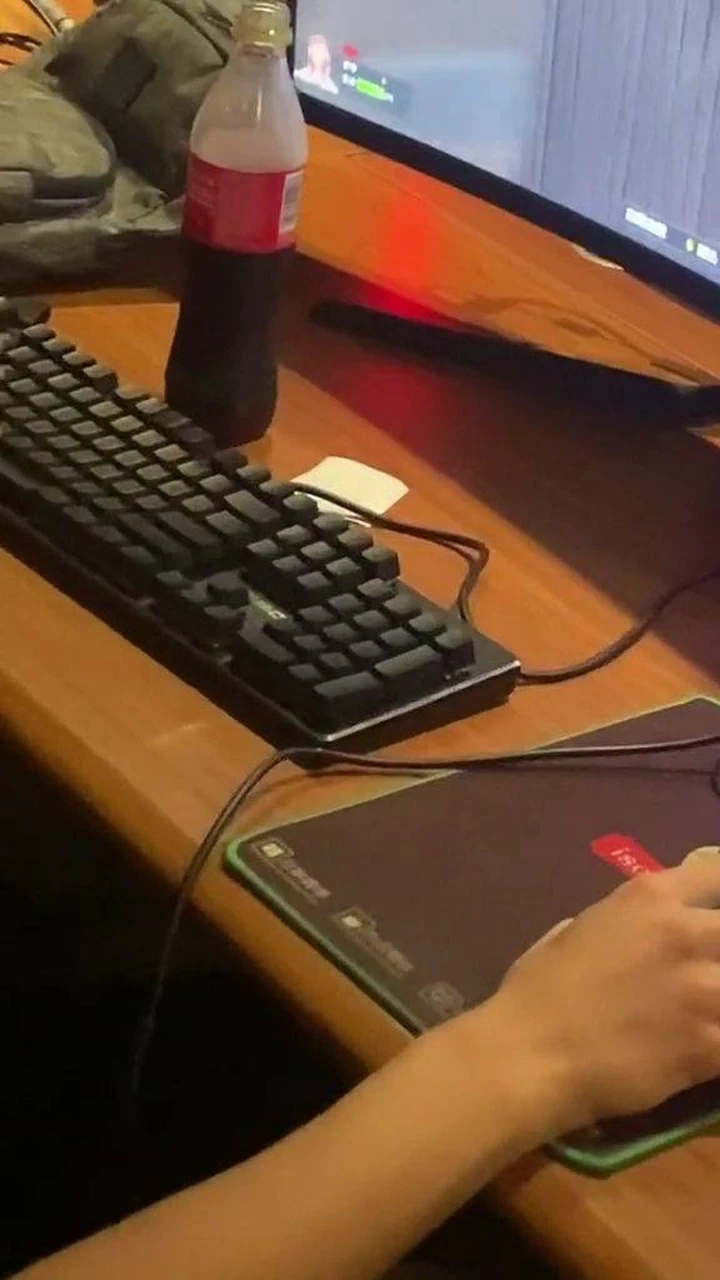 手机游戏键盘app_手机游戏键盘有几个键位_手机游戏键盘能玩什么游戏