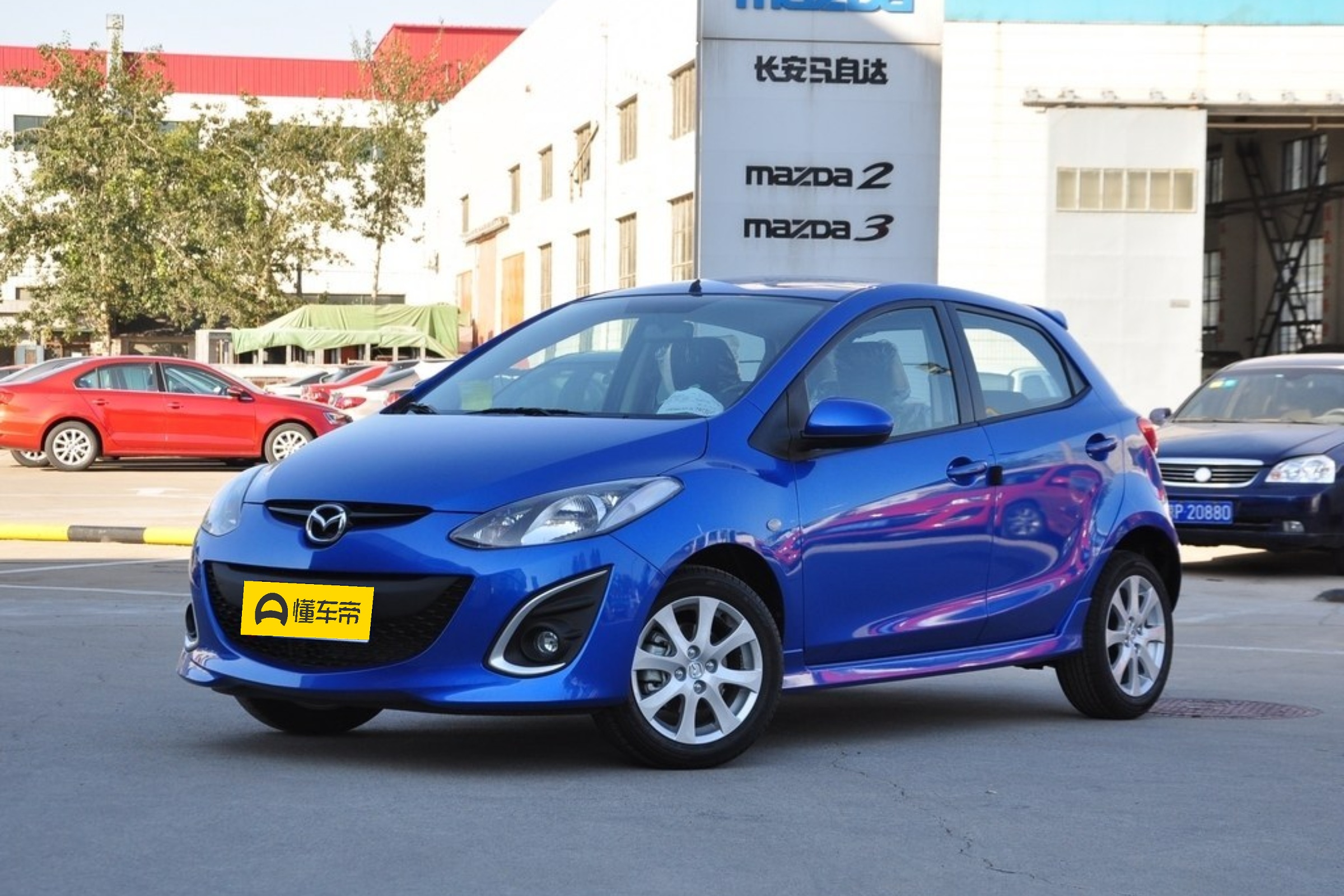 马自达2两厢_马自达两厢版最新款_马自达两厢和三厢区别