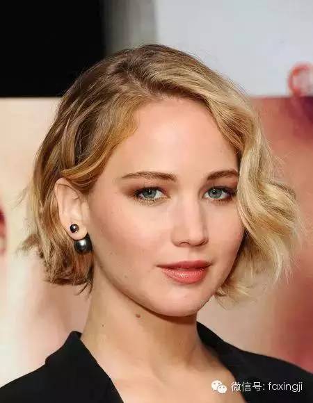 手机怎么玩凤凰网大皇帝游戏_手机玩的游戏占领油田游戏_手机当手柄玩飞智游戏