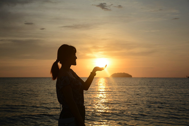 手机游戏海边美女_海边单机游戏_海边游戏视频