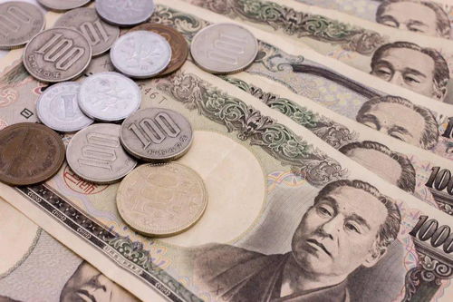 暴爽疯狂赛车无限金币破解版10000钻石 