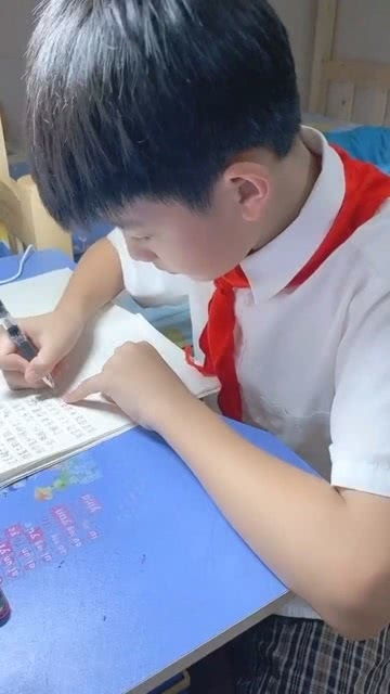 拍照翻译作业 